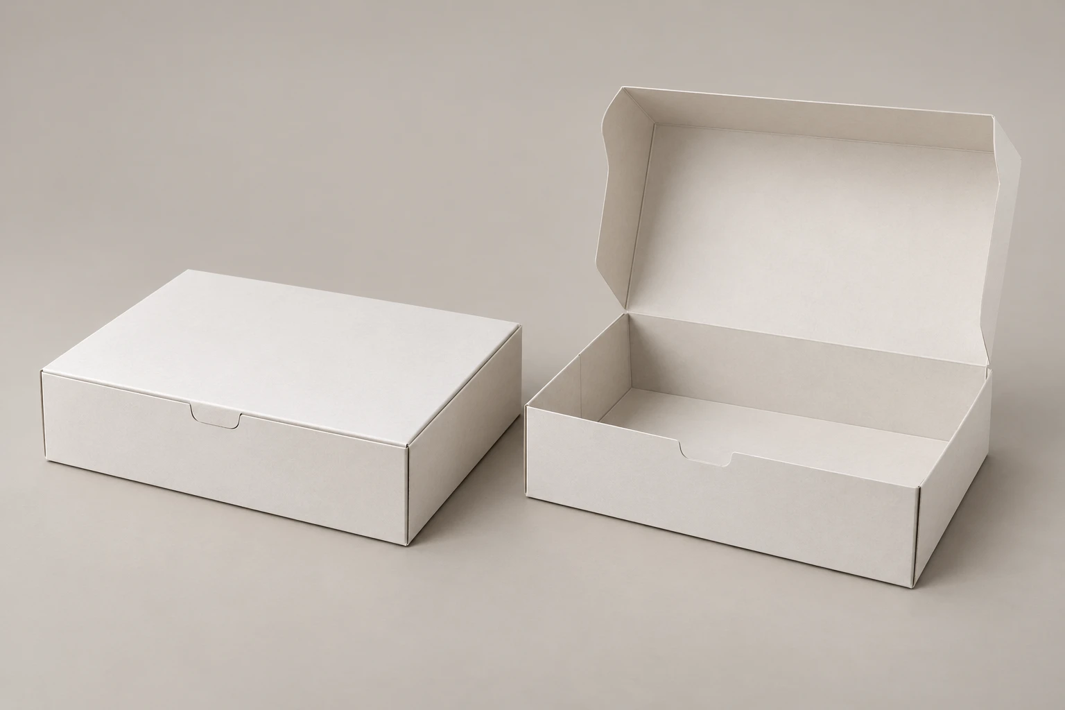 Hinged bakery box: closed and open paper packaging comparison